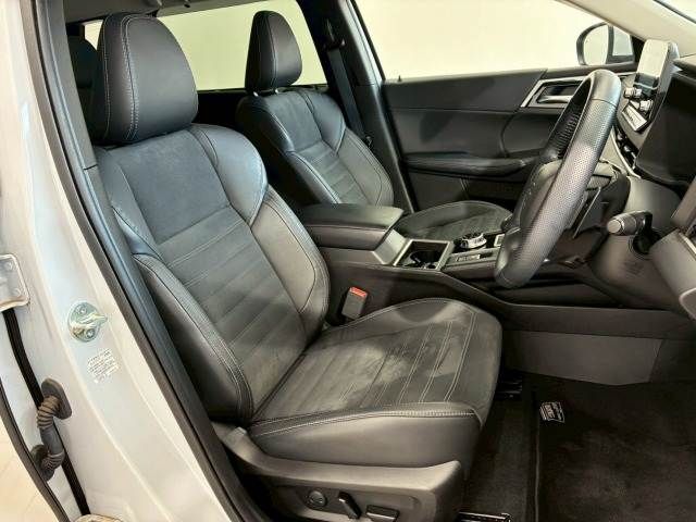 MITSUBISHI OUTLANDER PHEV 2022 Image 31