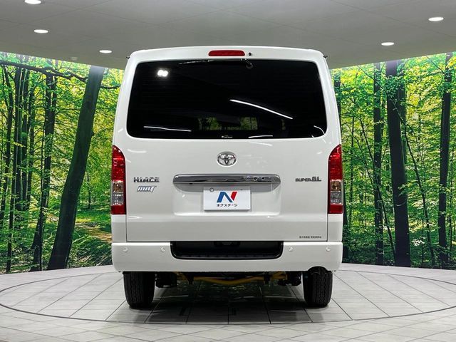 TOYOTA HIACE VAN 4WD 2025 Image 31