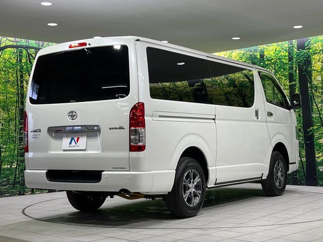 TOYOTA HIACE VAN 4WD 2025 Image 31