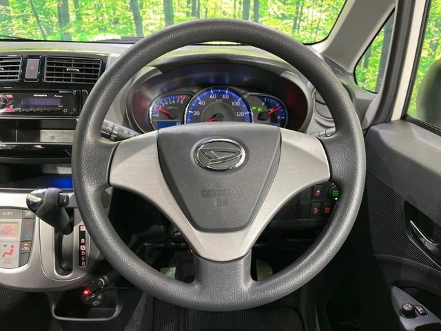 DAIHATSU MOVE CUSTOM 4WD 2013 Image 31