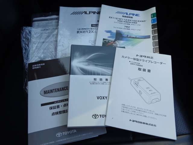 TOYOTA VOXY 2018 Image 31