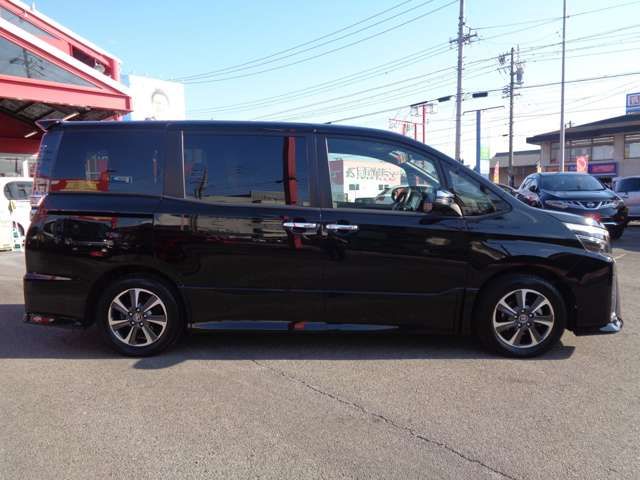 TOYOTA VOXY 2018 Image 31