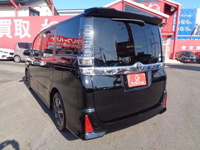 TOYOTA VOXY 2018 Image 31