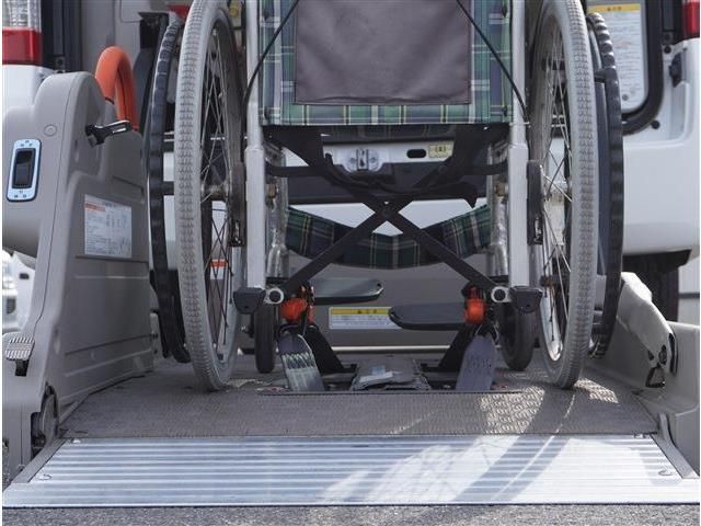 NISSAN NV350 CARAVAN 1.15T 2020 Image 31