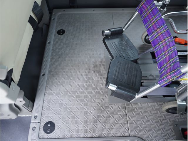 NISSAN NV350 CARAVAN 1.15T 2020 Image 31