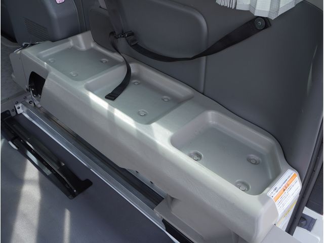 NISSAN NV350 CARAVAN 1.15T 2020 Image 31