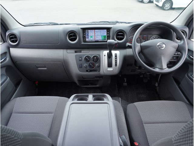 NISSAN NV350 CARAVAN 1.15T 2020 Image 31