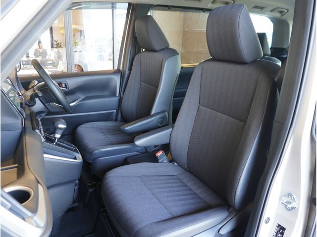 TOYOTA NOAH HYBRID 2025 Image 31