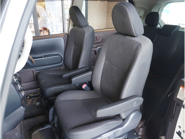 TOYOTA SPADE 2019 Image 31