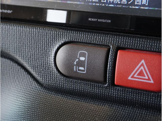 TOYOTA SPADE 2019 Image 31