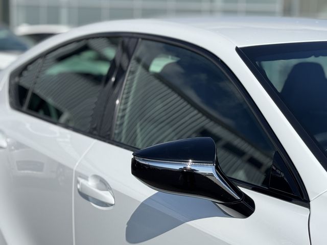 TOYOTA LEXUS IS300H 2023 Image 31