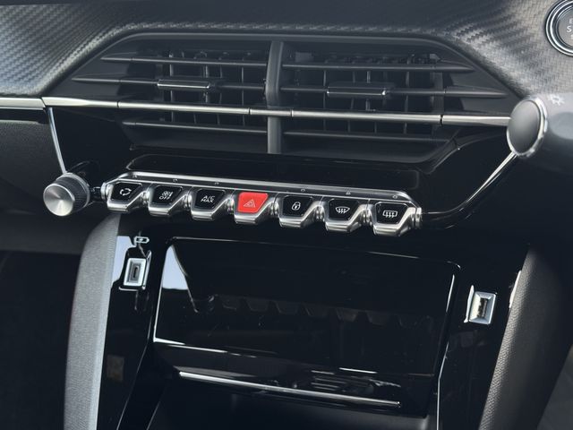 PEUGEOT E-208 2024 Image 31