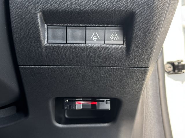 PEUGEOT E-208 2024 Image 31