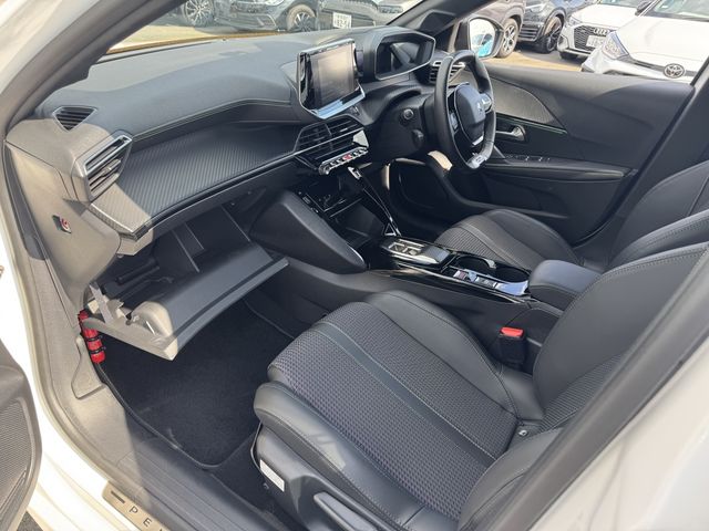 PEUGEOT E-208 2024 Image 31