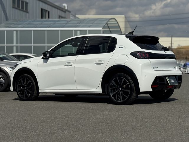 PEUGEOT E-208 2024 Image 31
