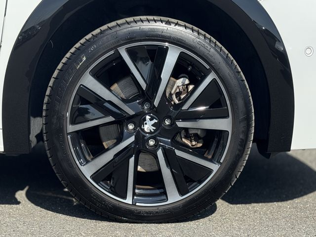 PEUGEOT E-208 2024 Image 31
