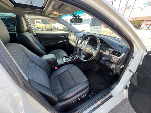 TOYOTA CAMRY HYBRID 2016 Image 31