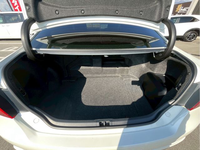 TOYOTA CAMRY HYBRID 2016 Image 31