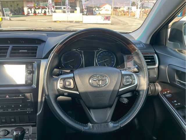 TOYOTA CAMRY HYBRID 2016 Image 31