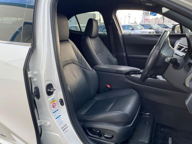 TOYOTA LEXUS UX250H AWD 2019 Image 31