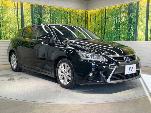 TOYOTA LEXUS CT200H 2015 Image 31