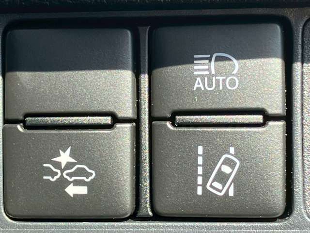 TOYOTA COROLLA FIELDER HYBR 2018 Image 31