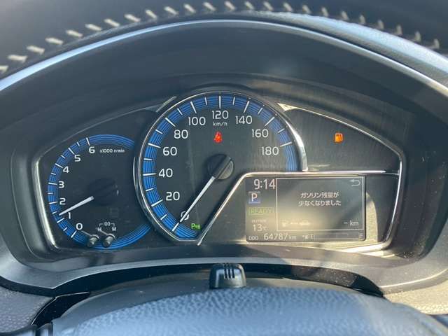 TOYOTA COROLLA FIELDER HYBR 2018 Image 31