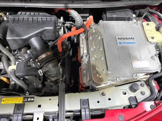 NISSAN NOTE 2017 Image 31