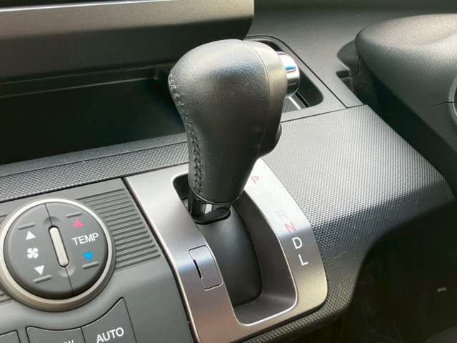 HONDA FREED HYBRID 2015 Image 31