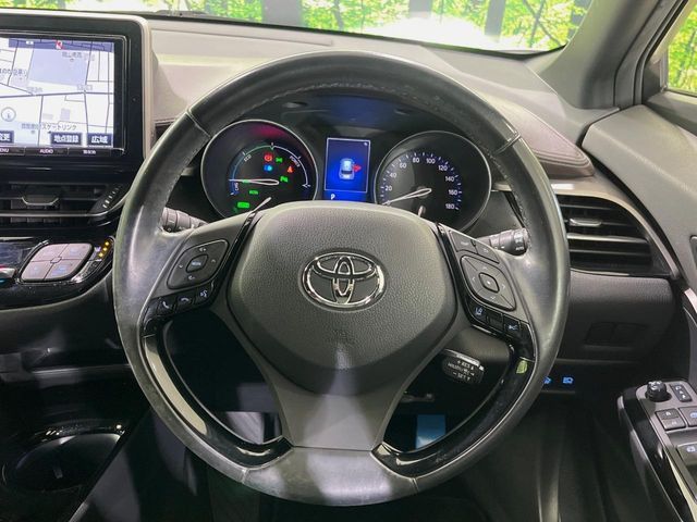 TOYOTA C-HR 2017 Image 31