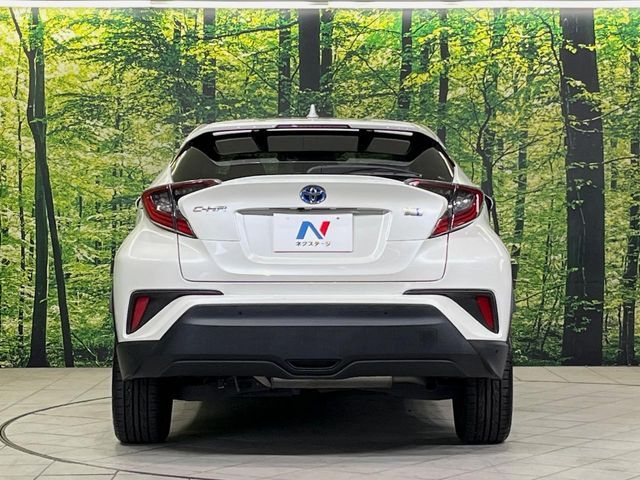 TOYOTA C-HR 2017 Image 31