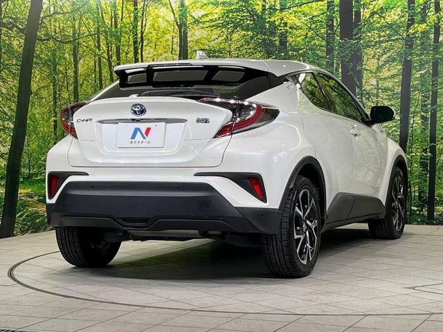 TOYOTA C-HR 2017 Image 31