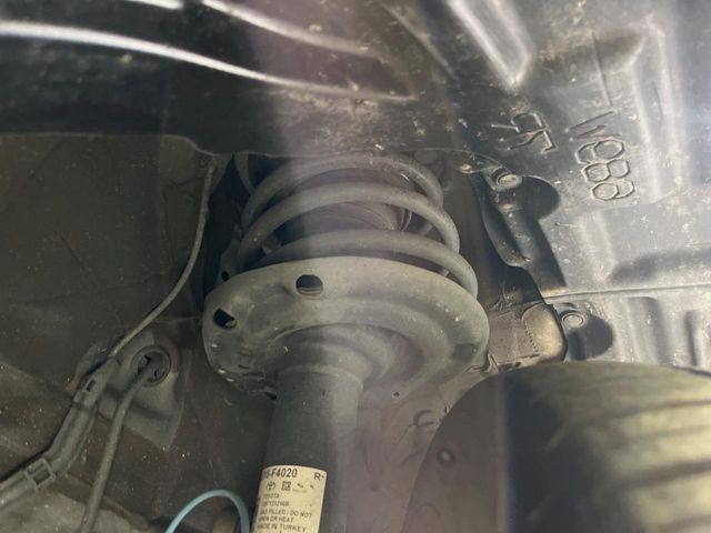 TOYOTA C-HR 2017 Image 31