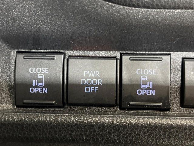 TOYOTA SIENTA HYBRID 2023 Image 31