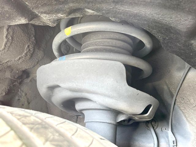 TOYOTA LEXUS UX200 2018 Image 31