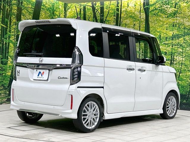 HONDA N BOX CUSTOM 2022 Image 31