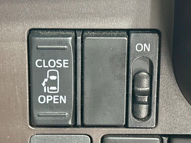 TOYOTA TANK 2018 Image 31