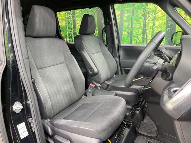 TOYOTA VOXY HYBRID 2023 Image 31