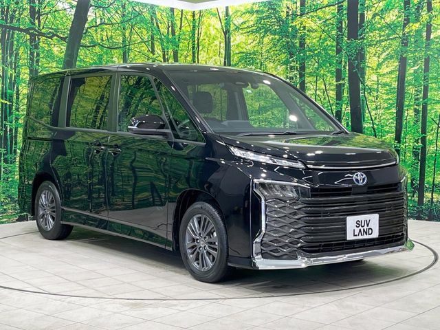 TOYOTA VOXY HYBRID 2023 Image 31
