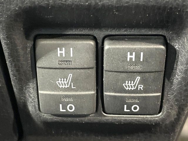 TOYOTA NOAH HYBRID 2018 Image 31