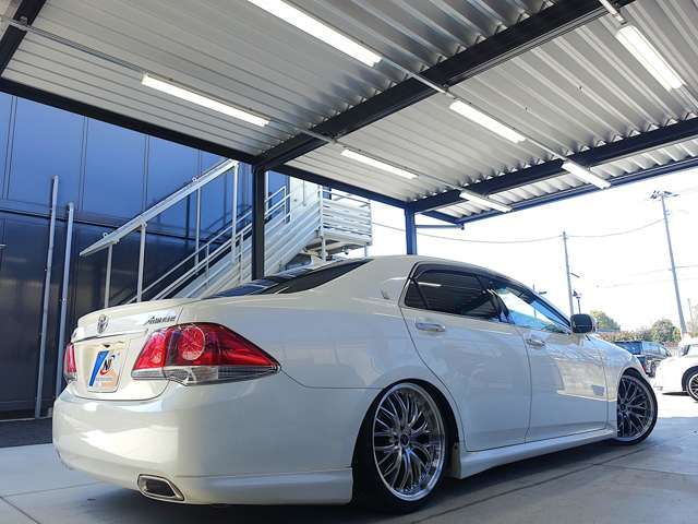 TOYOTA CROWN SEDAN 2010 Image 31