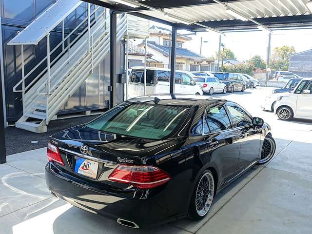 TOYOTA CROWN SEDAN 2011 Image 31