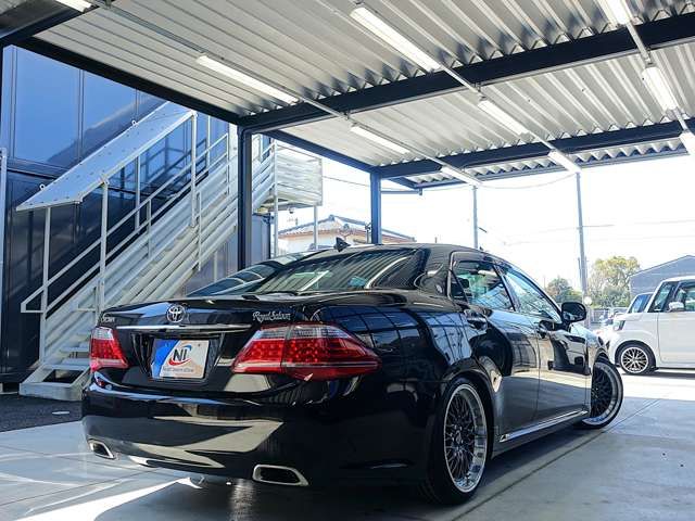 TOYOTA CROWN SEDAN 2011 Image 31