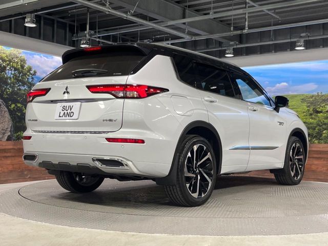 MITSUBISHI OUTLANDER PHEV 2023 Image 31
