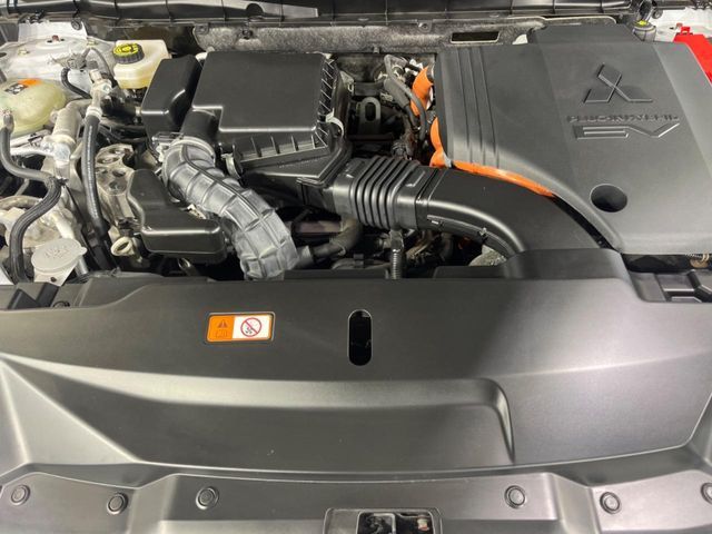 MITSUBISHI OUTLANDER PHEV 2023 Image 31