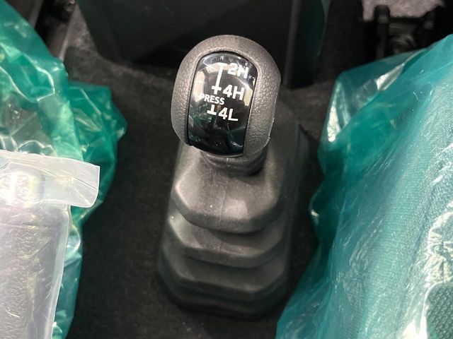 SUZUKI JIMNY NOMADE 2026 Image 31