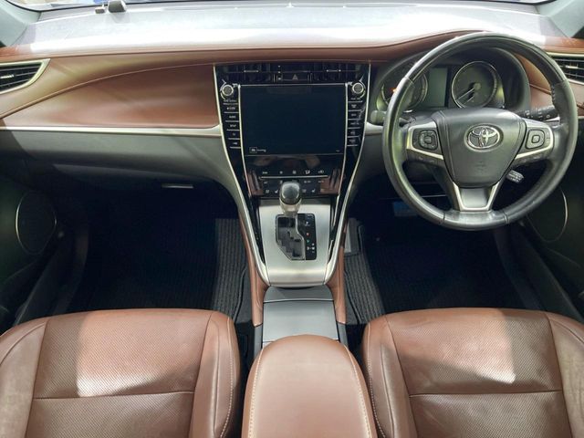 TOYOTA HARRIER 2WD 2017 Image 31