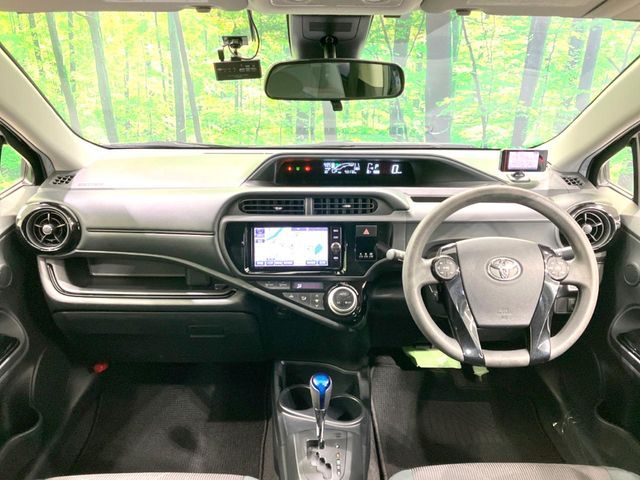 TOYOTA AQUA 2016 Image 31