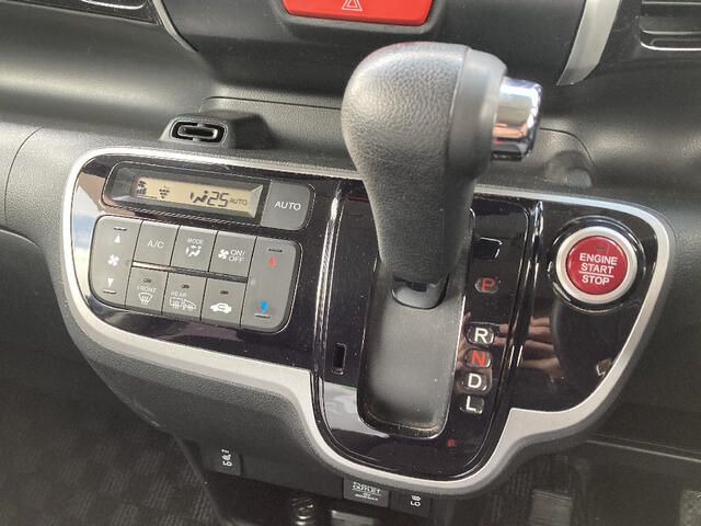 HONDA N BOX CUSTOM 4WD 2015 Image 31