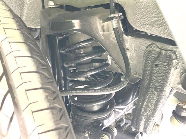 SUZUKI JIMNY NOMADE 2025 Image 31